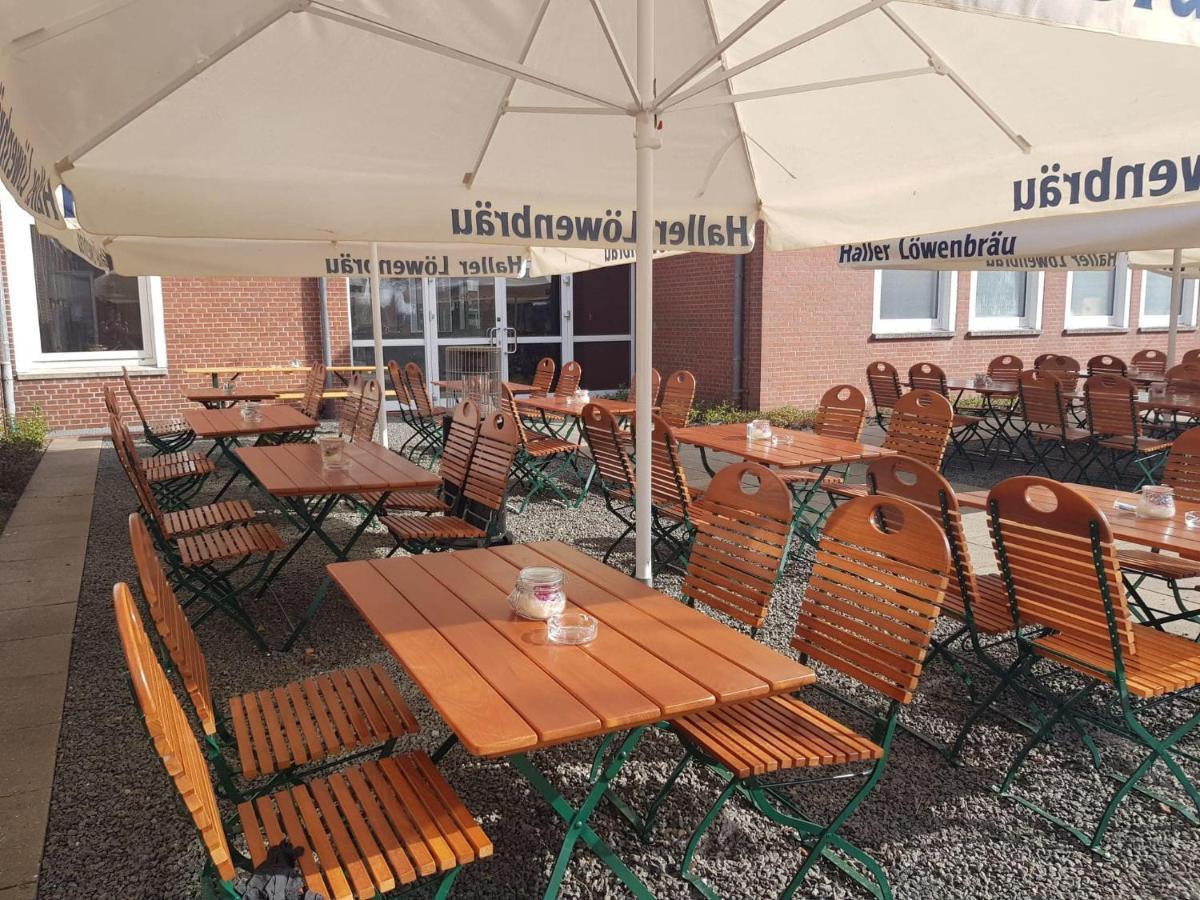 Rhauderfehn Hotel Alte Navigationsschule מראה חיצוני תמונה